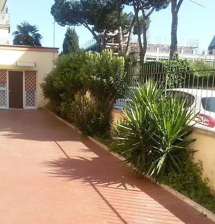 La Casetta Gialla Di Edoardo アパート *